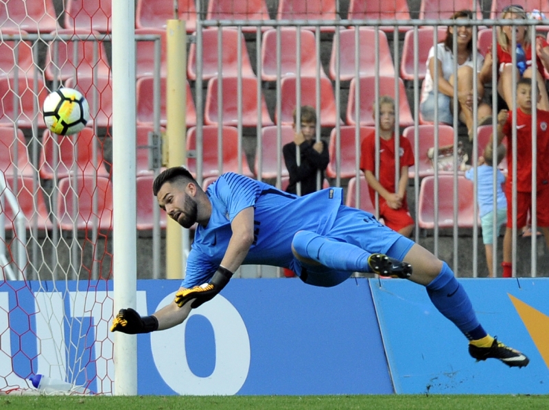 Tomáš Koubek odletěl do Rennes na zdravotní prohlídku. Tomáš Koubek odletěl do Rennes na zdravotní prohlídku.