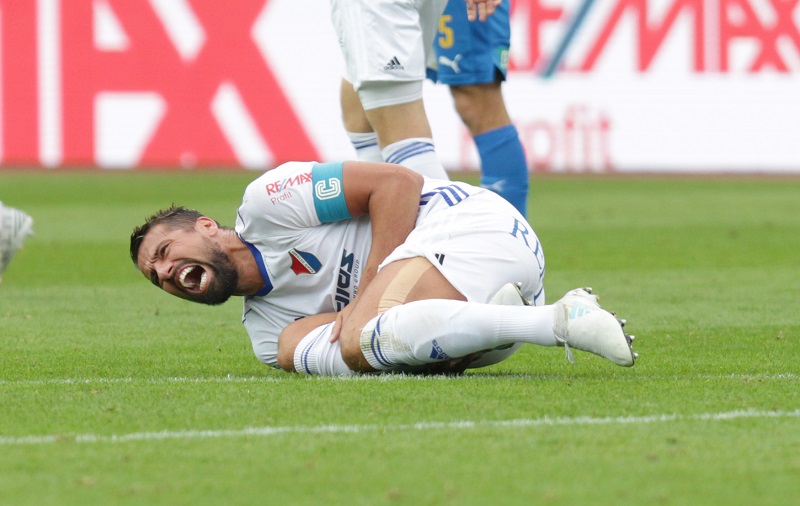 Kapitán ostravských fotbalistů Milan Baroš a jeho zranění v utkání proti Plzni.