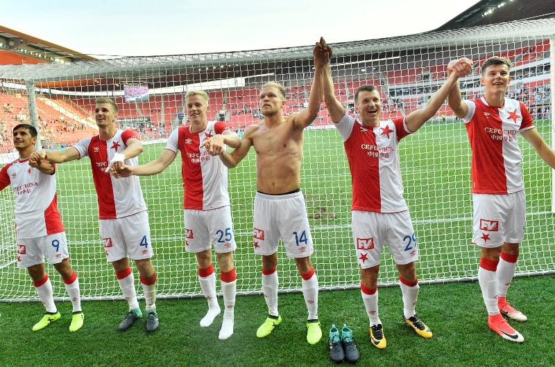 Fotbalisté Slavie by si s druholigovým Třincem měli poradit.