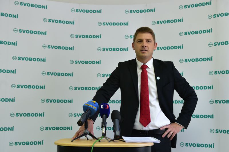 Předseda Strany svobodných občanů Petr Mach.