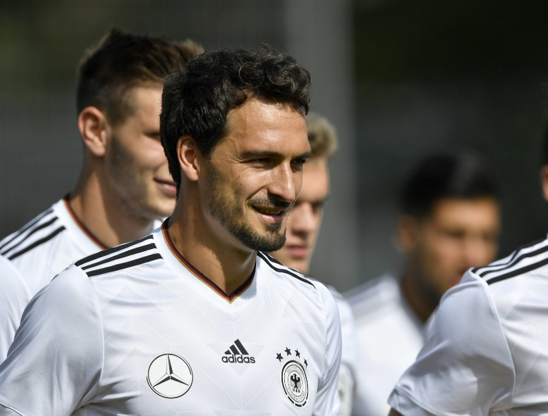 Hummels sršel na tikové konferenci humorem. 