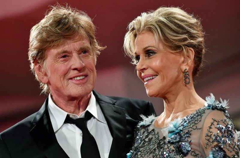 Jane Fondová a Robert Redford.