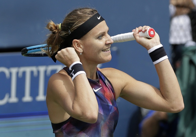 Šťastná Lucie Šafářová po postupu do osmifinále.