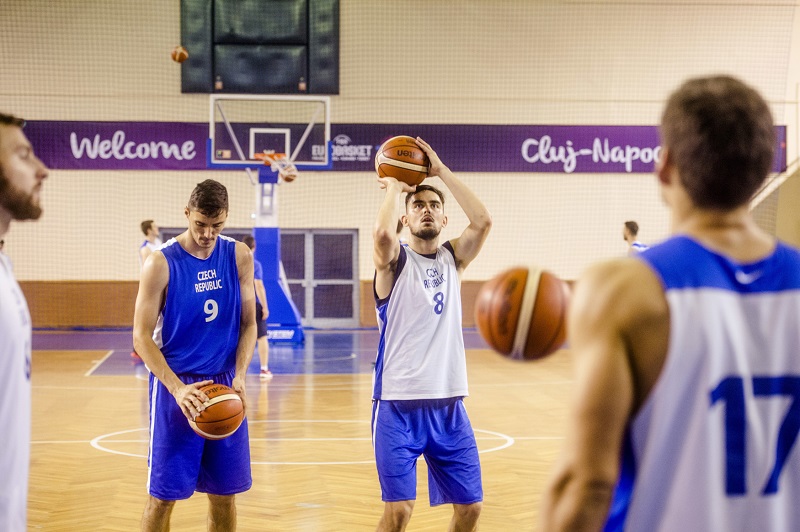 Basketbalisté se pilně připravují na další bitvu šampionátu proti Maďarsku.