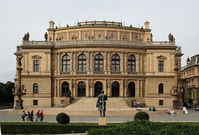 Pražské Rudolfinum.