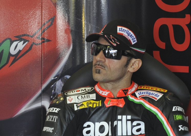 Max Biaggi prohlásil, že na motorku už nikdy neusedne.