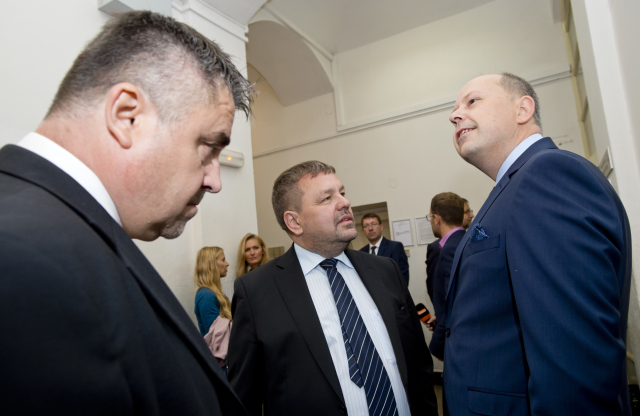 Bývalí poslanci ODS  - Marek Šnajdr (vpravo).