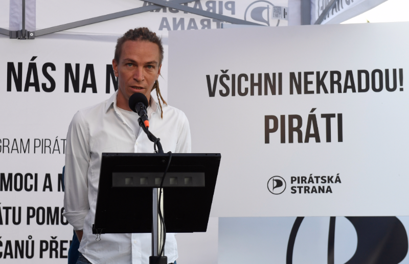 Ivan Bartoš.