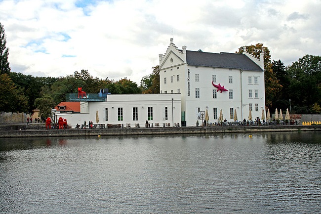 Pohled na Muzeum Kampa. 