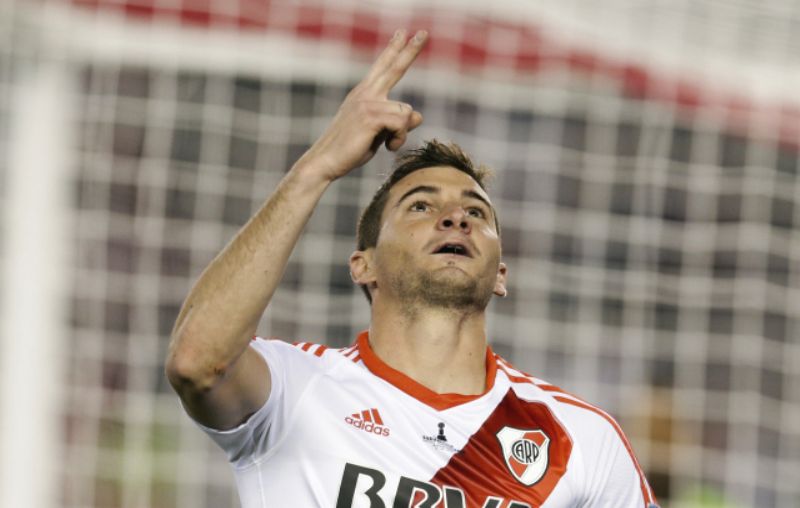Fotbalista Lucas Alario.