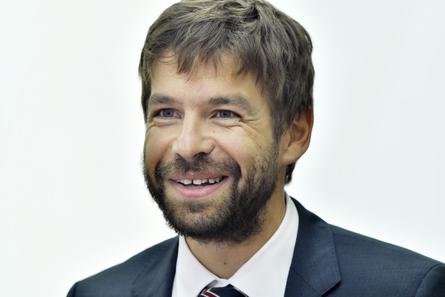 Robert Pelikán. 