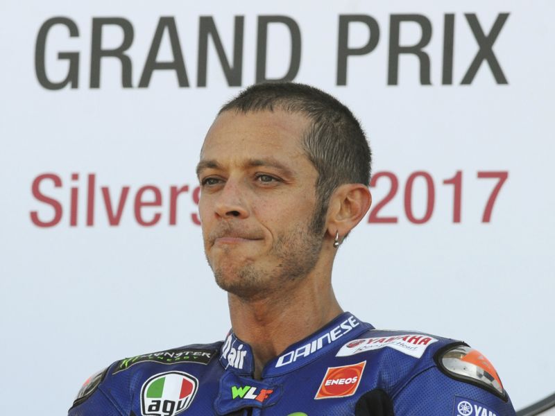 Valentino Rossi nestihne ani příští závod.