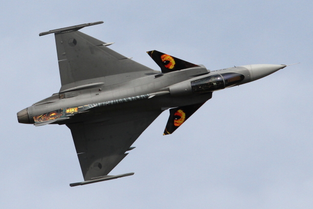 Saab JAS-39 Gripen, švédský bojový letoun.