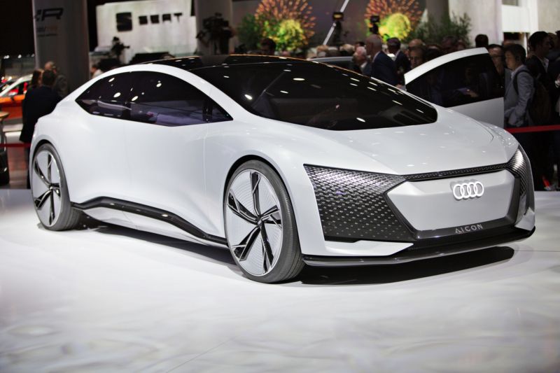 Audi na autosalonu v Německu. 