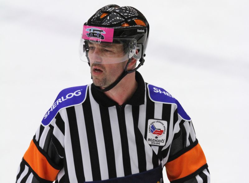 Robert Čech dvě úvodní extraligová kola nezvládl.