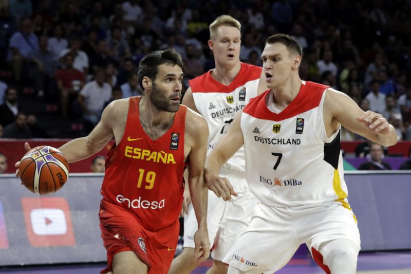 Španělští basketbalisté postupují podesáté za sebou do semifinále.