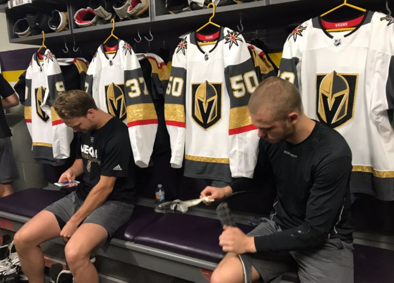 Hráči Golden Knights se připravují na historicky první zápas.