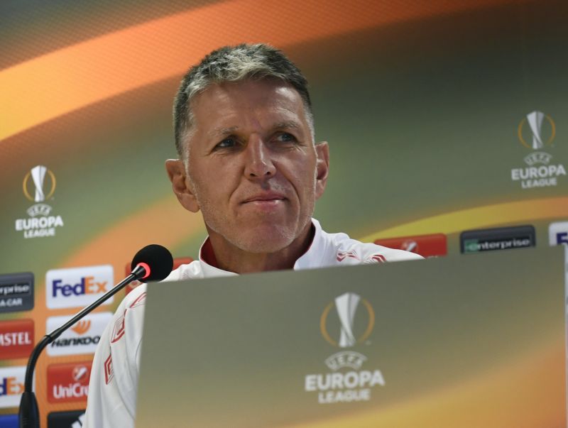 Trenér fotbalistů Slavie Jaroslav Šilhavý na tiskové konferenci.