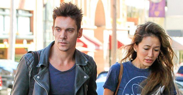 Rhys Meyers s manželkou Marou Lane.