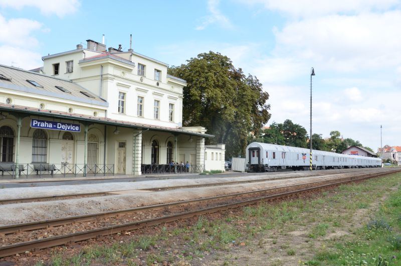 Nádraží Praha-Dejvice.