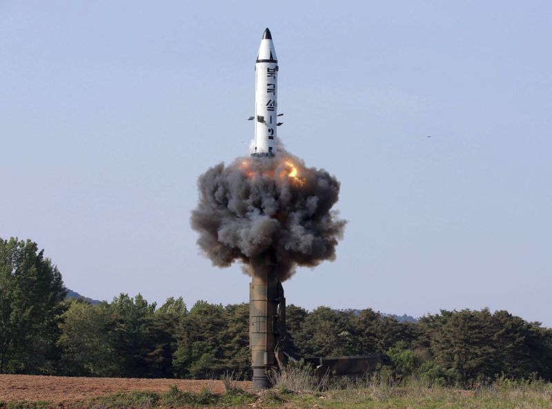 Severokorejská raketa Pukguksong-2.