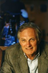 Herec Alan Alda.