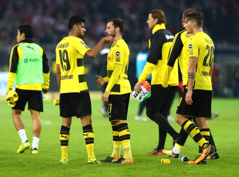 Fotbalisté Dortmundu po vítězství nad Kolínem.