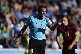Sudímu Jílkovi (na snímku) derby nevyšlo, výrazně chyboval i jeho asistent Blažej.