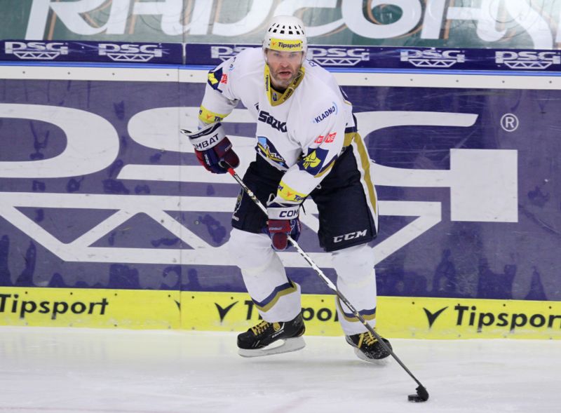 Jaromír Jágr hrál za Kladno zápas naposledy v sezoně 2012/13, teď by dres mateřského klubu mohl obléct znovu.