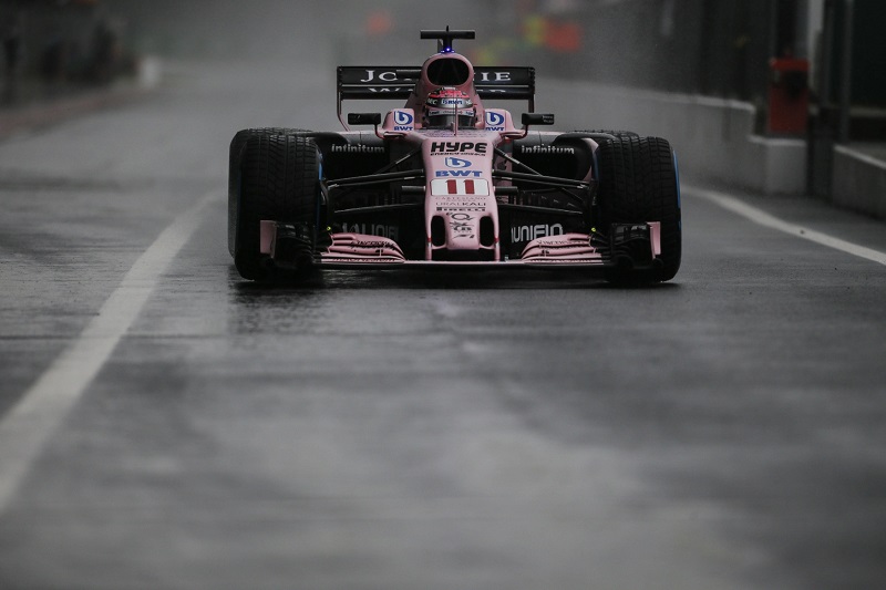 Pilot vozu Force India Sergio Peréz při Velké ceně Itálie.