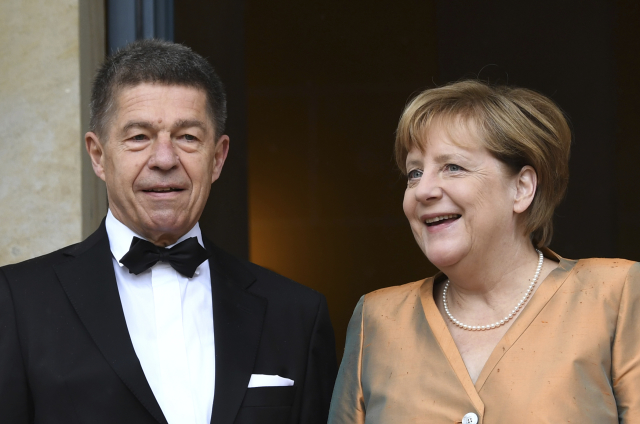 Kancléřka Angela Merkelová a její manžel Joachim Sauer. Kancléřka Angela Merkelová a její manžel Joachim Sauer.