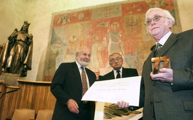 Laureát Ceny Jaroslava Seiferta Josef Škvorecký.