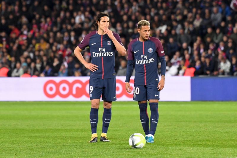 Cavani nabídku klubového předsedy nepřijal, penalt se vzdát nechce.