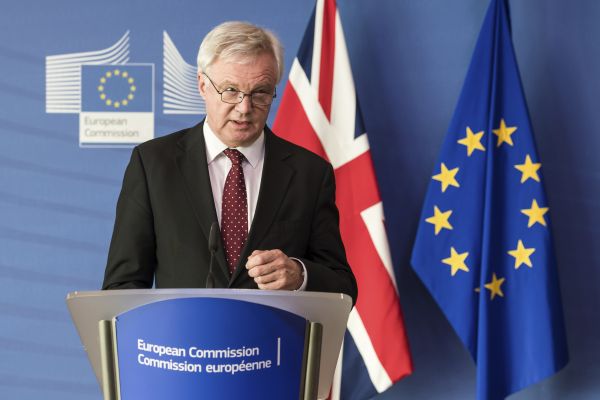 Britský ministr pro brexit David Davis. Britský ministr pro brexit David Davis.