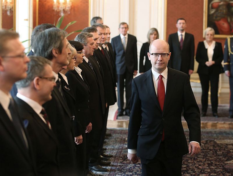 Jmenování vlády 29. 1. 2014. Vpravo je premiér Bohuslav Sobotka. 