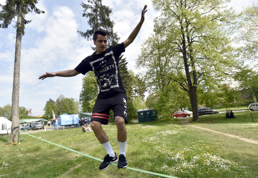 Slacklinový festival se koná na hradě Kost (ilustrační foto). Slacklinový festival se koná na hradě Kost (ilustrační foto).