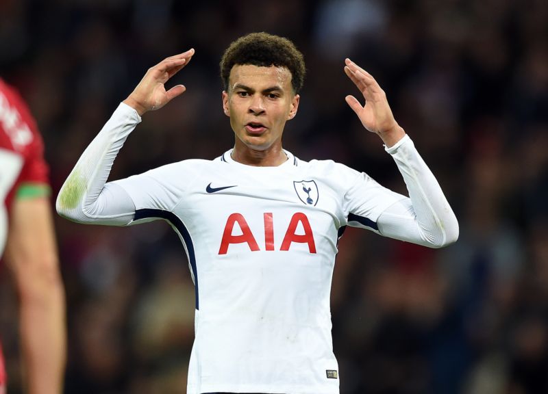 Anglický fotbalový záložník Dele Alli. Anglický fotbalový záložník Dele Alli.