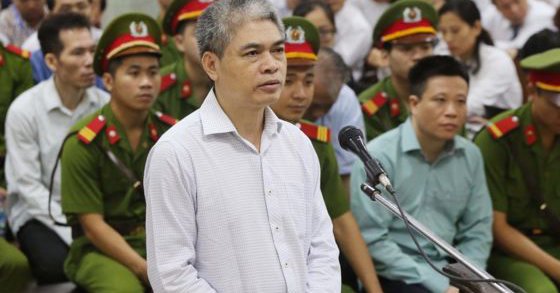Bývalý generální ředitel velké vietnamské banky Nguyen Xuan Son. Bývalý generální ředitel velké vietnamské banky Nguyen Xuan Son.