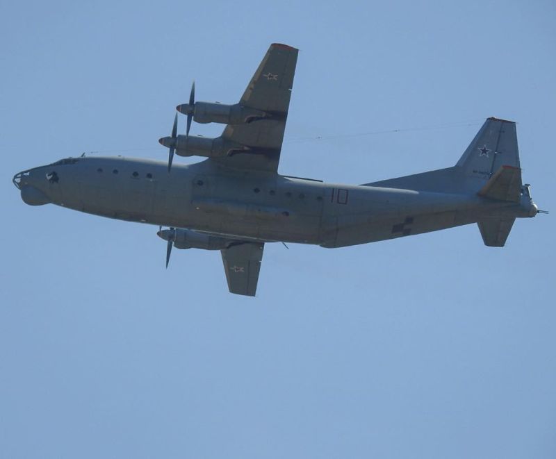 Antonov 12. Antonov 12.