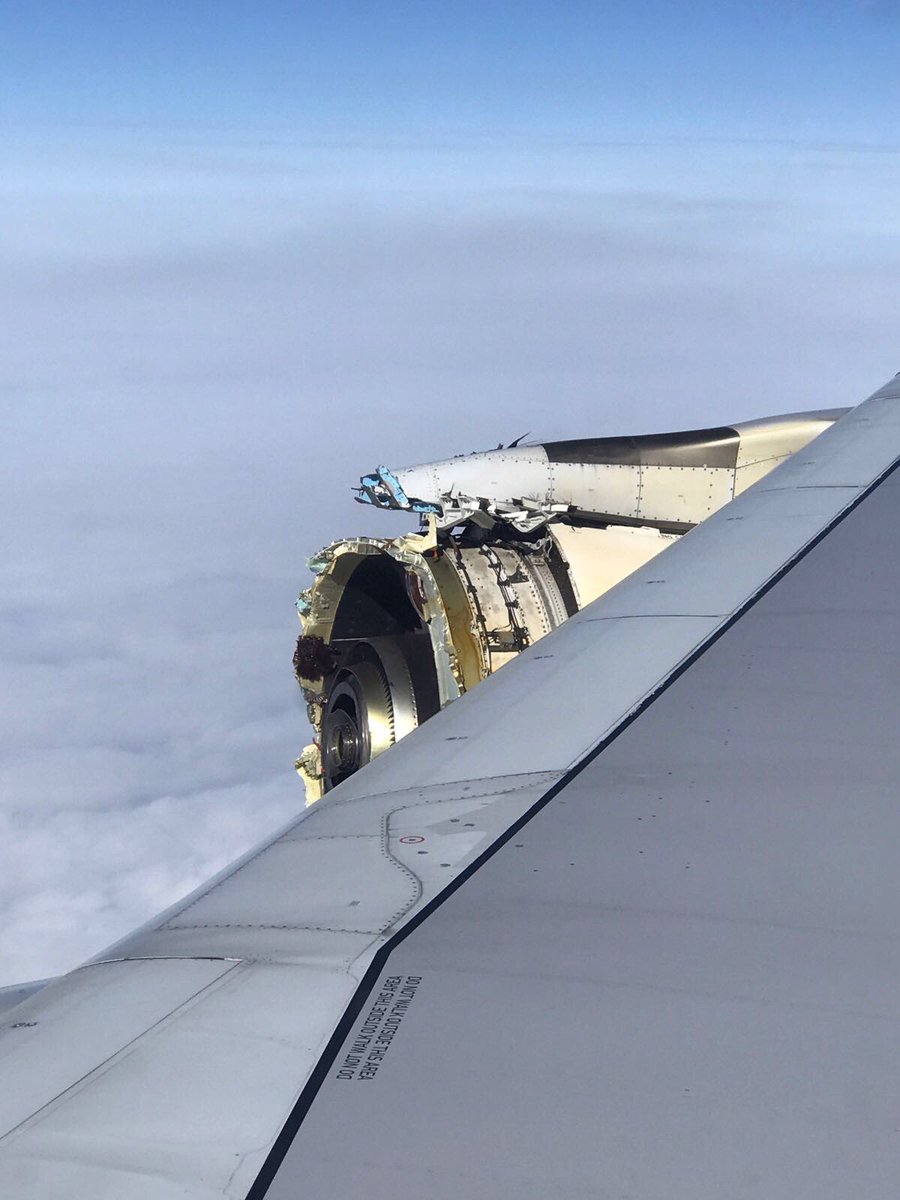 Poškozená část motoru airbusu A380. Poškozená část motoru airbusu A380.