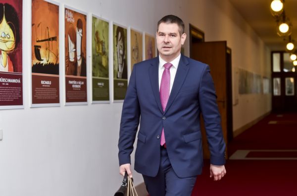 Ministr průmyslu a obchodu Jiří Havlíček (ČSSD). 