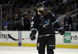 Kanadský vousáč Brent Burns.