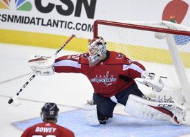 Brankář Washingtonu Braden Holtby.