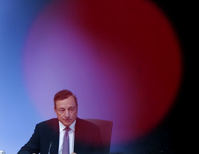 Prezident Evropské centrální banky (ECB) Mario Draghi. Prezident Evropské centrální banky (ECB) Mario Draghi.