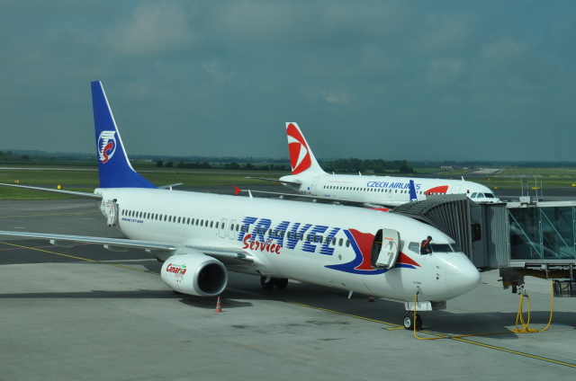Letadlo Travel Service.