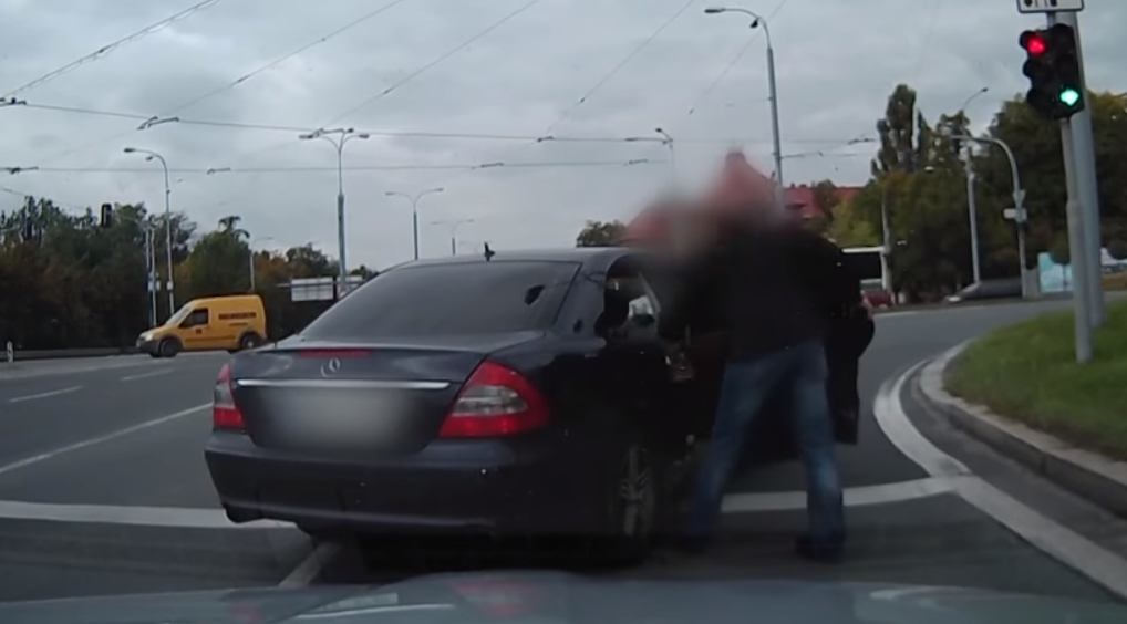 Momentka z incidentu v Plzni.