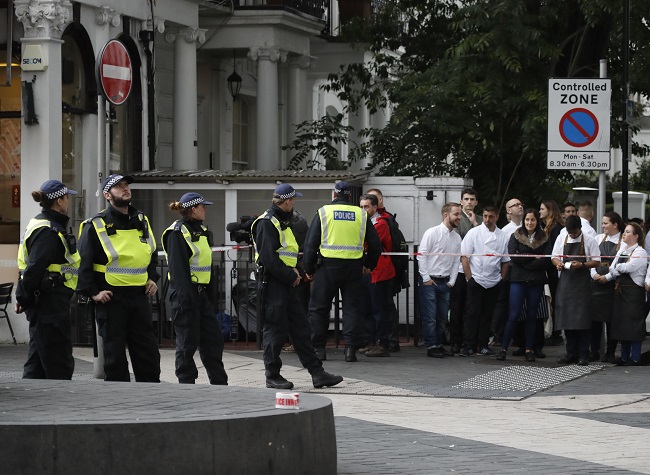 Zásah policistů při nehodě.
