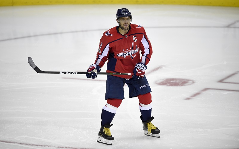 Ruský útočník Alexandr Ovečkin jako kapitán Washington Capitals.