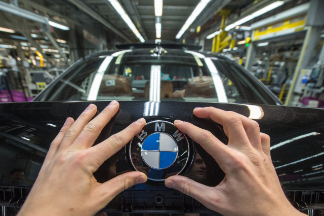 Továrna v Dingolfingu německé automobilky BMW. Továrna v Dingolfingu německé automobilky BMW.