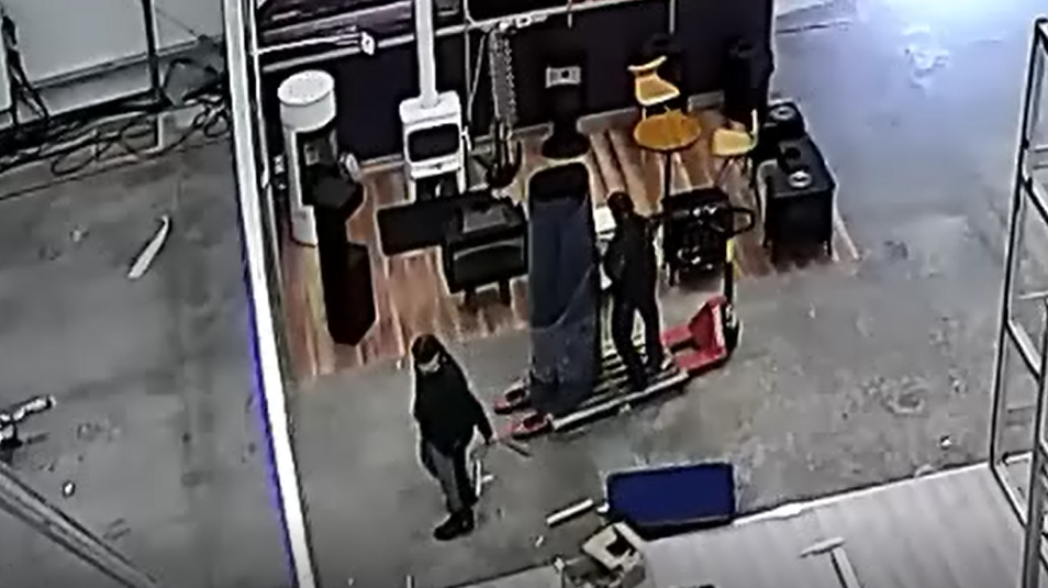 Krádež kamen v Praze.
